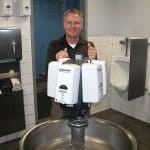 Automatic hand sanitiser dispenser